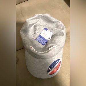Champion men’s ameritage ball cap. NWT light heather gray.